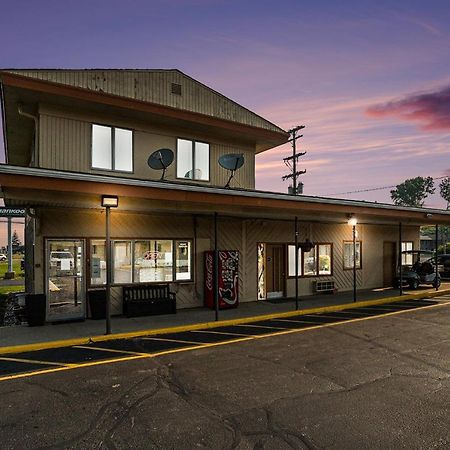 Great Lakes Inn & Suites South Haven Εξωτερικό φωτογραφία