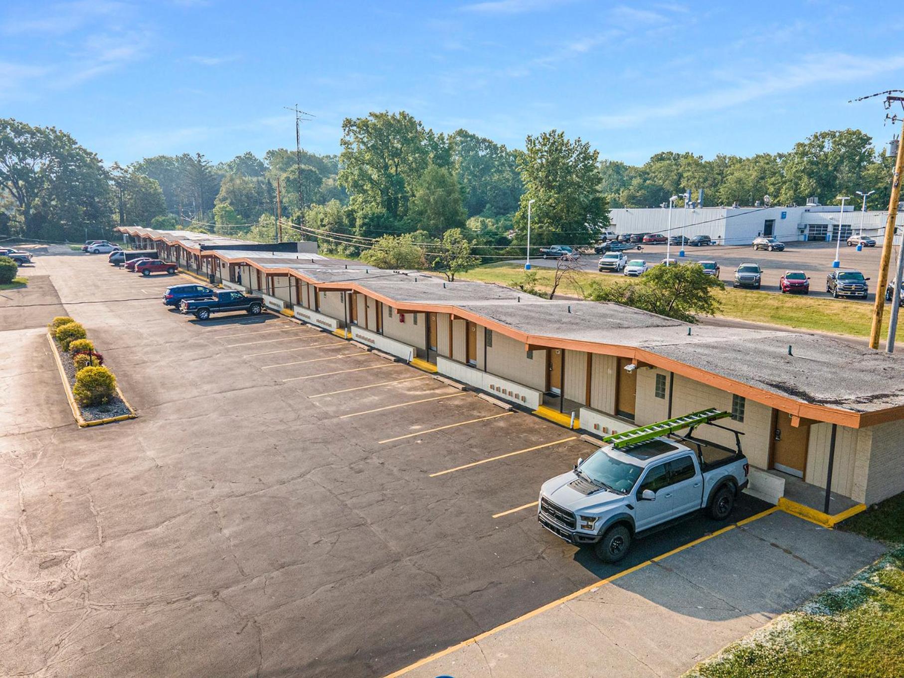 Great Lakes Inn & Suites South Haven Εξωτερικό φωτογραφία